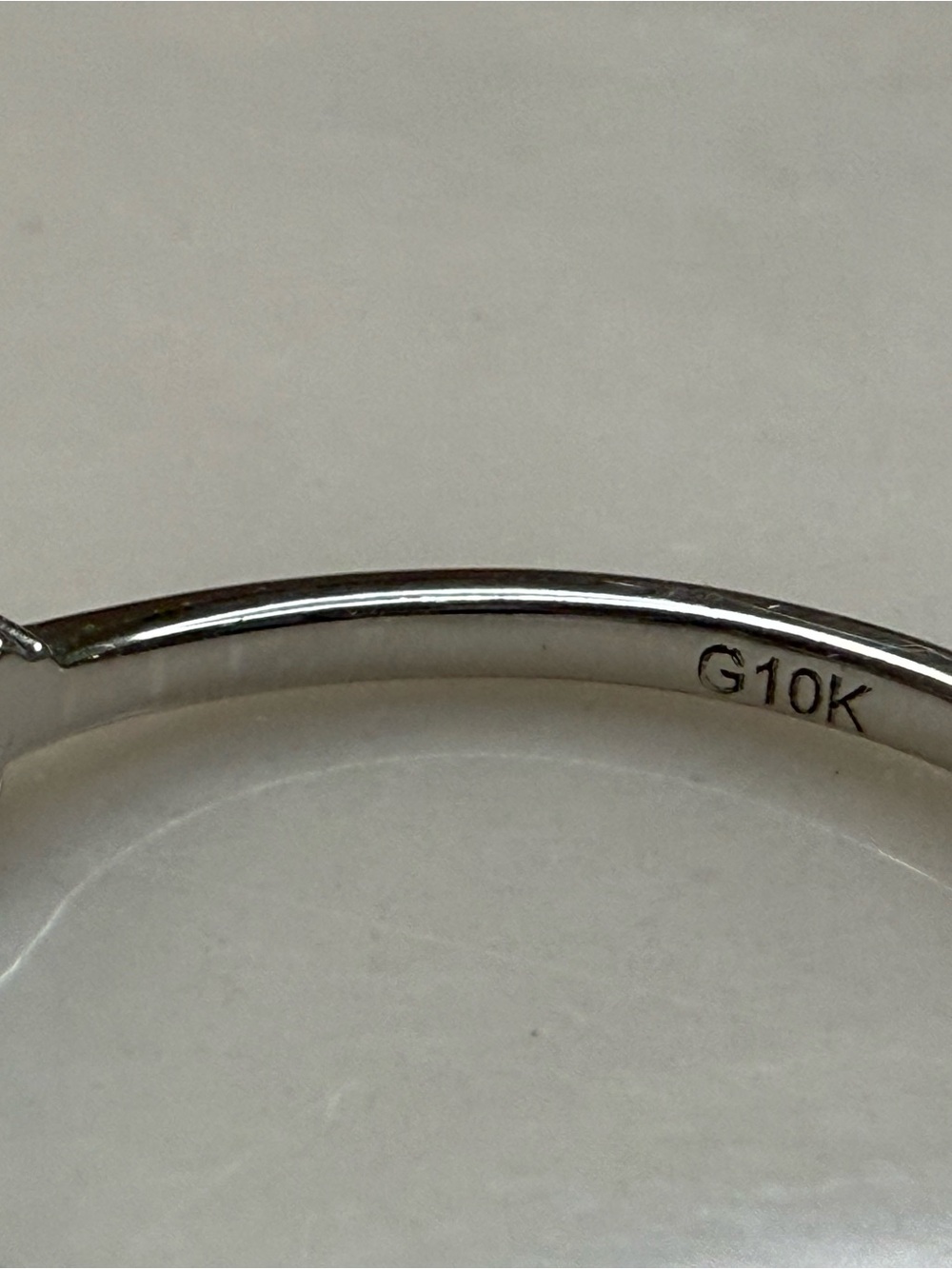 10k White Gold Rings - Picture 5 of 9